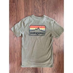 Patagonia Men’s Medium Green T Shirt Red Orange yellow logo